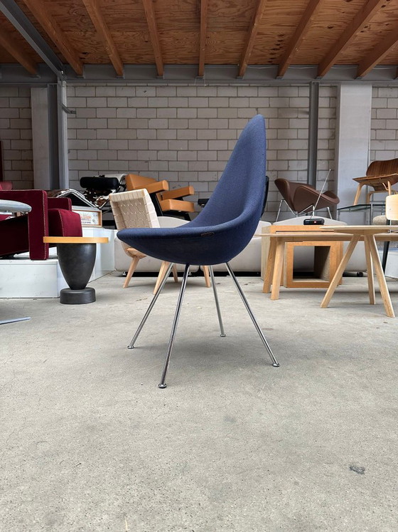 Fritz Hansen 3110 Drop Chair, Arne Jacobsen (disponibilità: 4) – Sedie da pranzo, Metallo, Tessile (photo 2 of 5)