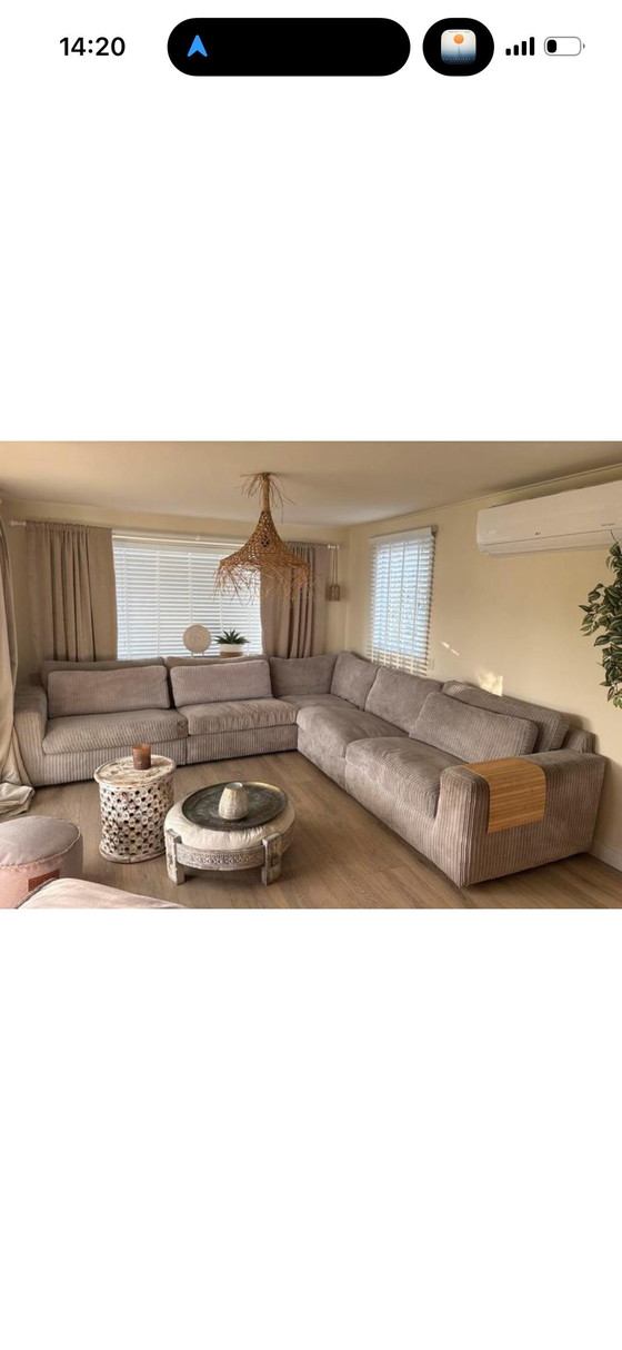 Image 1 of Große Loungebank-Elemente mit grauen Rippen 