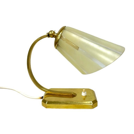 Image 1 of Art Déco/Modernistische bureaulamp, Duitsland, jaren 1950, met messing en glazen kap.