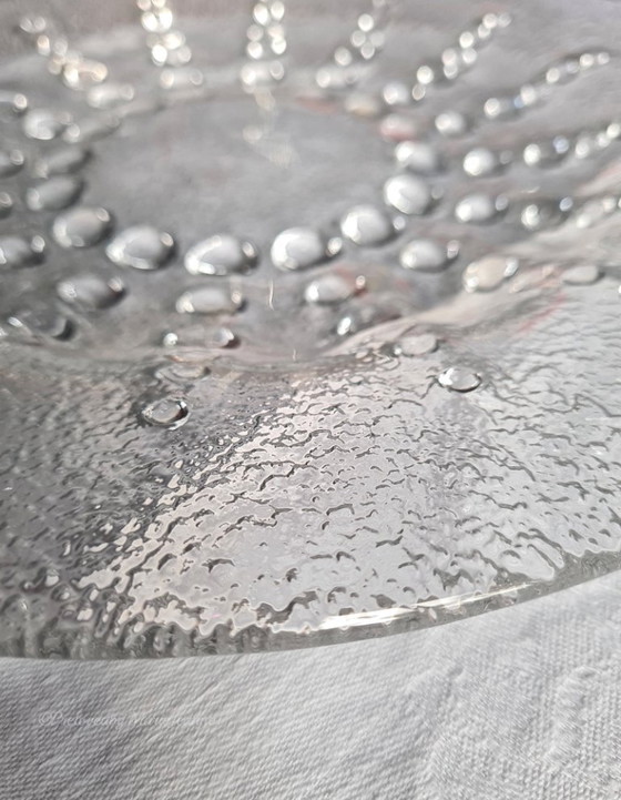 Image 1 of Plato para servir Pukeberg Sweden '60, 29 cm de diámetro, vidrio de burbujas