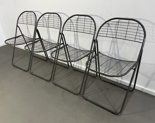 4 sillas vintage Niels Gammelgaard Ikea Aland Wire Sillas años setenta 