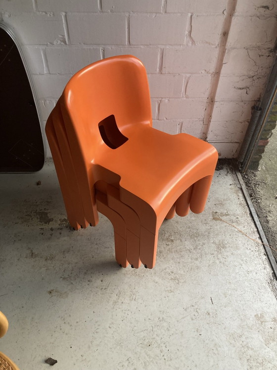 4x Joe Colombo Universale chairs, Kartell, Dining chairs, Plastic, Orange (photo 2 of 6)
