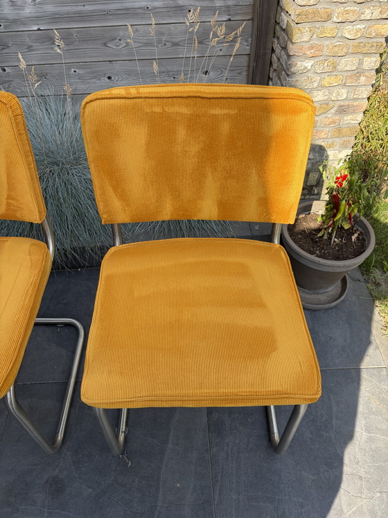 Image 1 of 🪑🔥4 Chaises en velours côtelé jaunes Zuiver Ridge Rig