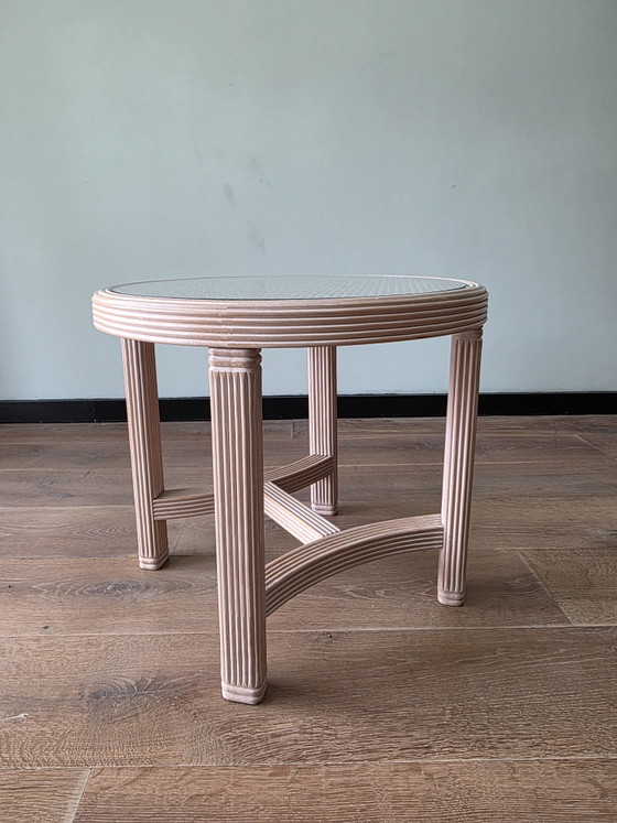 Image 1 of Tavolino vintage in stile Hollywood Regency | Struttura in legno | Cinghie e vetro | Anni '70/'80