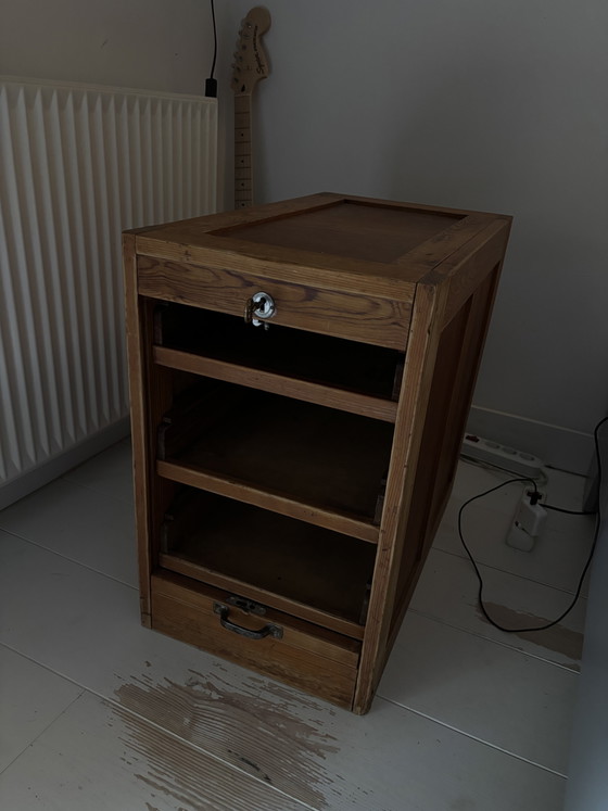 Image 1 of Roller shutter cabinet