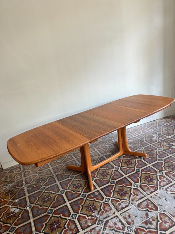 Image 1 of Danish dining table – Dyrlund