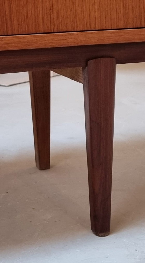 Image 1 of Aparador de mediados de siglo