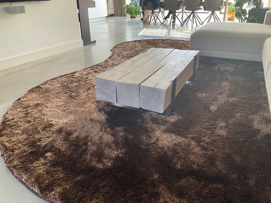Image 1 of Robust oak coffee table