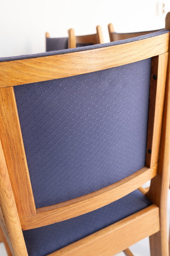 Image 1 of 4X Vintage Massief Houten Eetkamerstoelen Met Blauwe Bekleding