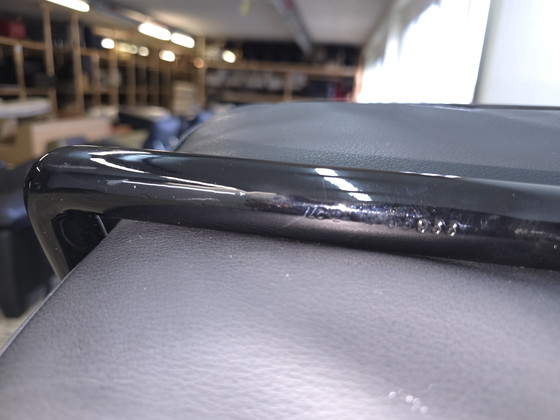 Image 1 of Sofá de diseño Cassina Lc2 de dos plazas, de piel, color negro