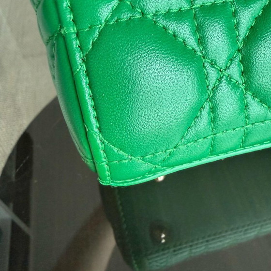 Image 1 of DIOR LADY SMALL FLAP - CANNAGE LAMSLEER GROEN MET GOUDEN BESLAG