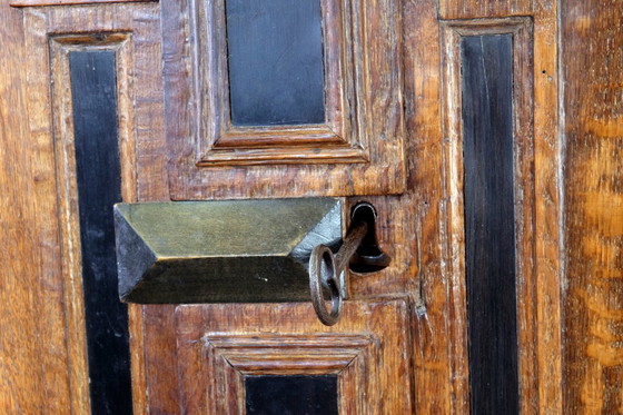 Image 1 of Hollandse 17de eeuwse Toogkast eikenhout