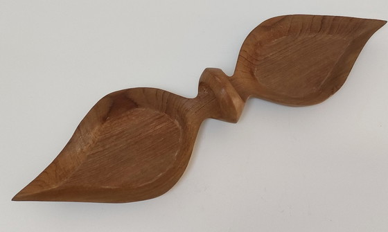 Image 1 of gesneden snuisterijenbakje van massief hout