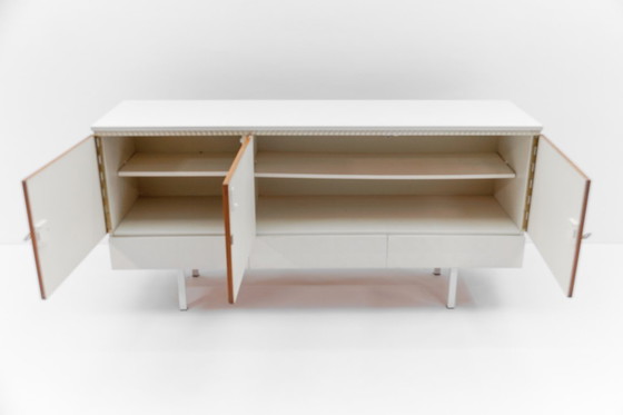 Image 1 of Credenza moderna marrone e bianca di metà secolo, anni '60