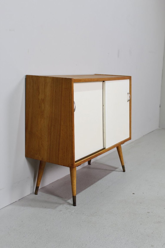 Image 1 of Vintage wit kastje jaren '60