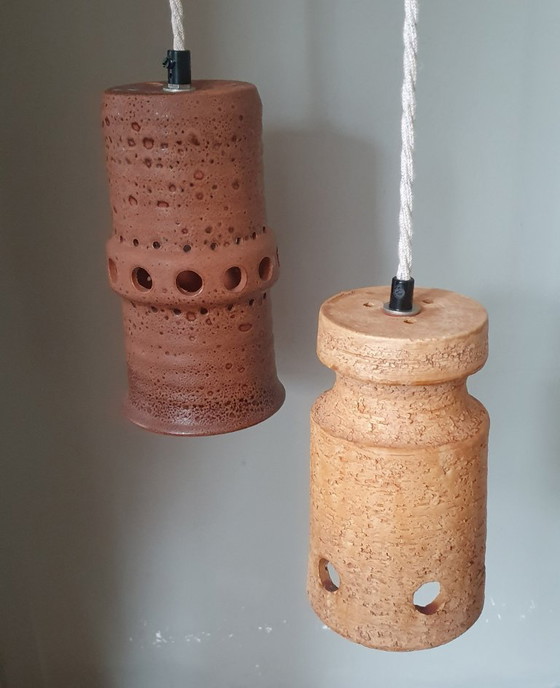 Image 1 of Set di 2 lampade a sospensione vintage in ceramica, Germania Ovest, vetro lava
