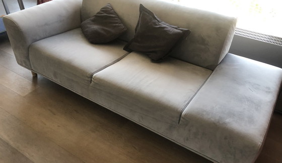 Image 1 of Bolia - grijze design 2½-zitsbank Hannah met 1 armleun en open eind rechts