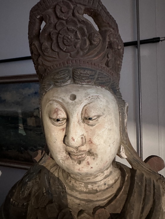Image 1 of Monumentale, handgeschnitzte chinesische/südostasiatische Tempelstatue aus Holz – Polychromie – 128 cm (Guanyin/Bodhisattva)