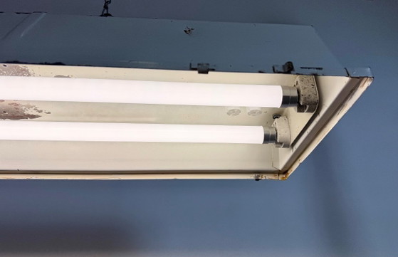 Image 1 of Beige industriële hanglamp met buisarmatuur van Famor, jaren 70