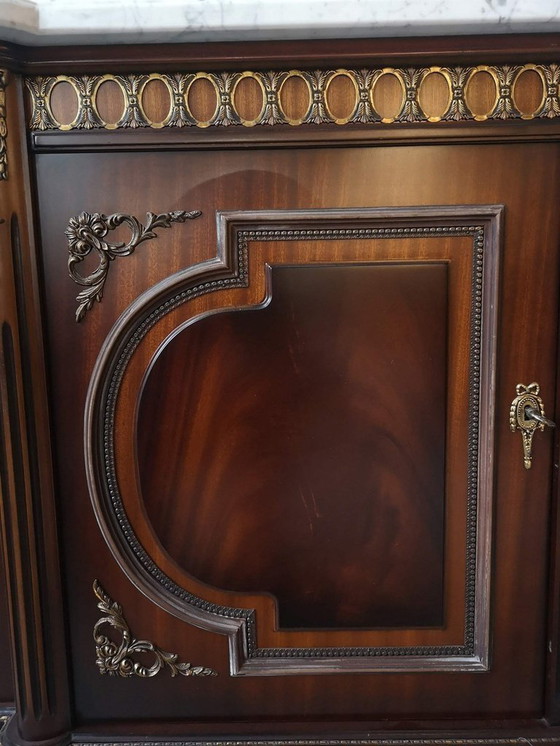 Image 1 of Frans dressoir/buffetkast in Lodewijk XVI-stijl, gesigneerd door JP Ehalt.