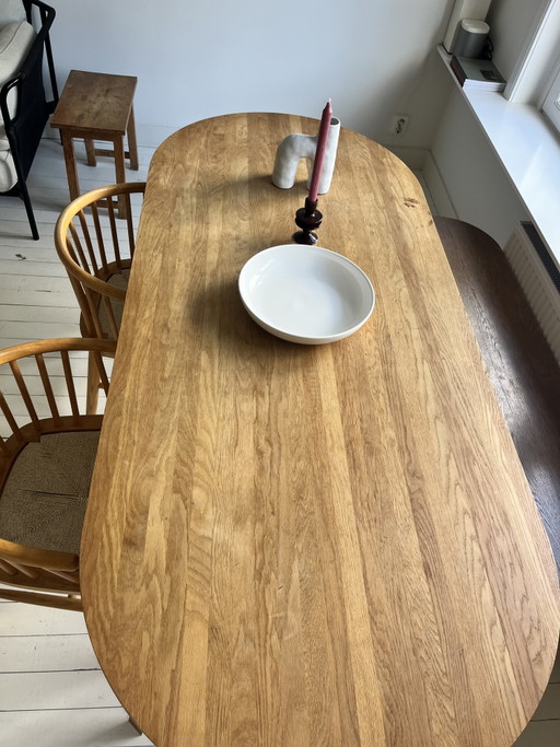 Hay triangle leg table (200x85cm)
