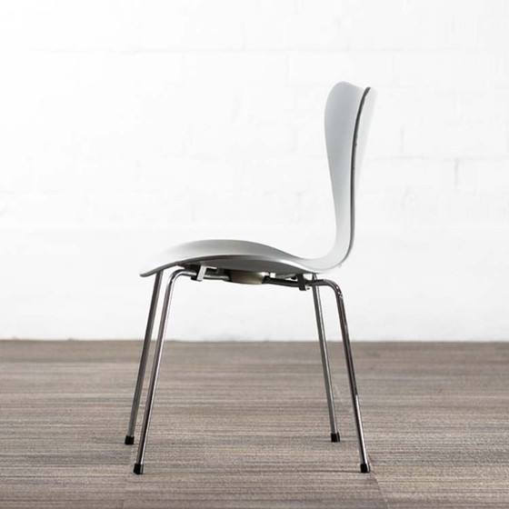 Image 1 of Fritz Hansen Serie 7 Schmetterlings-Empfangsstuhl