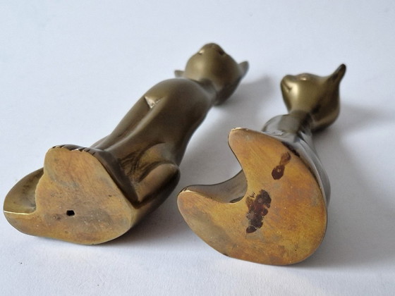 Image 1 of Twee massief koperen katten - 70s