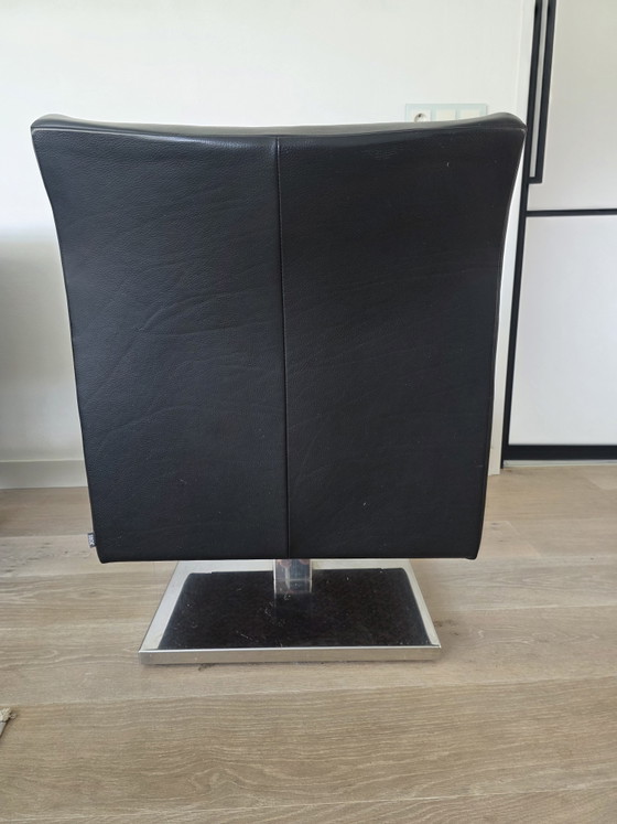 Image 1 of 2 x Sessel Jori 8580 Kubulo. Leder Celia Nero. Drehfuß, poliert.