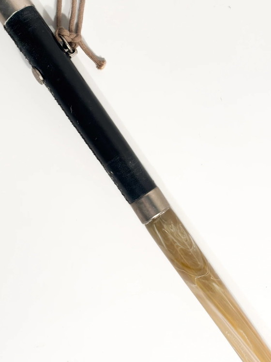 Chausse-pied Gucci à tête de cheval en métal argenté, cuir et résine, années 80 – Objets déco, Leather (photo 6 of 7)