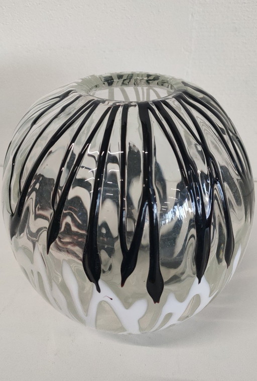 Vase sphérique fait main (Sphère) décoré de pâte de verre