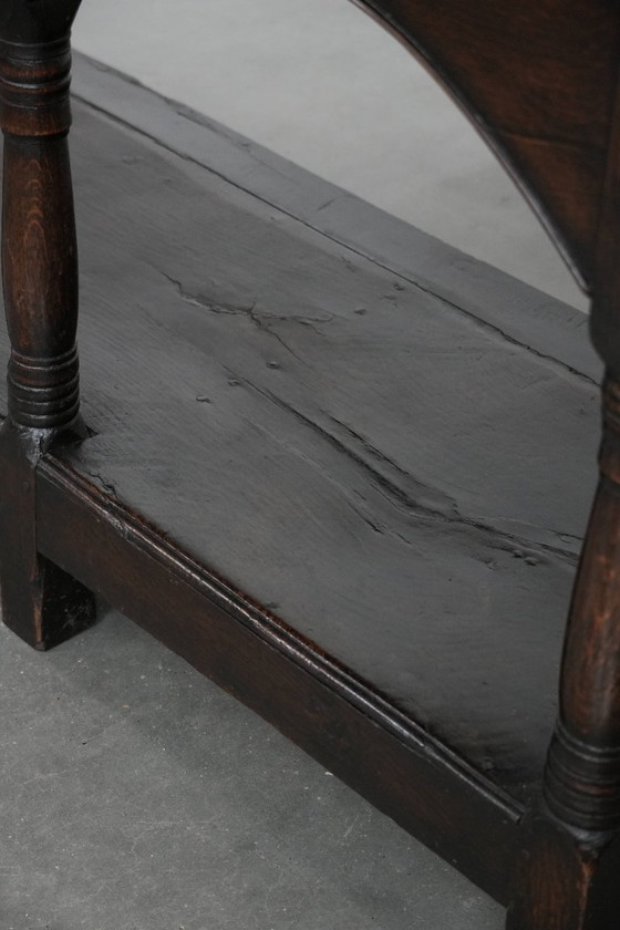 Image 1 of Antieke 18e eeuwse Engelse side table/dresser gemaakt van eikenhout 