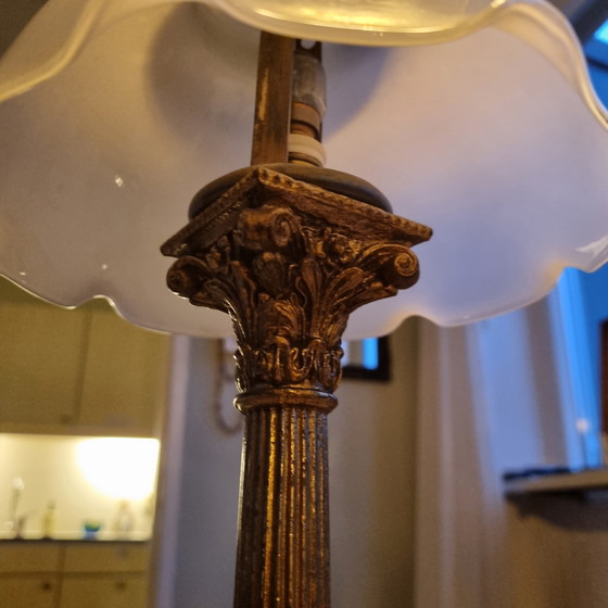Image 1 of Messinglampe mit mattiertem Glas, Hollywood-Regency-Stil der 1930er Jahre