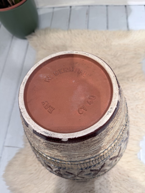 Image 1 of Vaso Bay West Germany XL