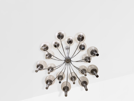 Image 1 of Paar einzigartige Veroneser Kronleuchter 65 Zoll Stahl Muranoglas 1970