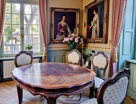 Image 1 of Elegante Franse eetkamerset- Eetkamertafel met 4 stoelen - klassieke Louis XVI stijl