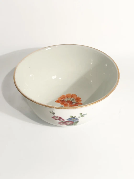 Bol en porcelaine de Meissen peint à la main, orné de fleurs, début du XXe siècle – Objets déco (photo 2 of 7)