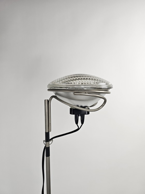 Image 1 of Set aus 2 Toio-Stehlampen, alte Originalversion, Flos