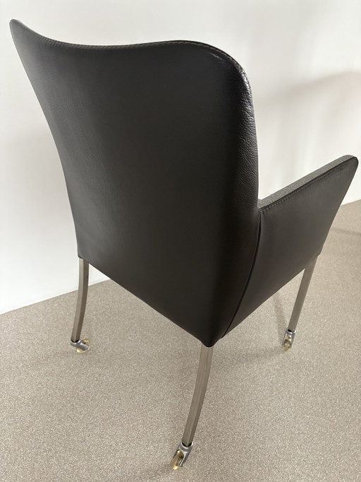 Bert Plantagie dining table chairs