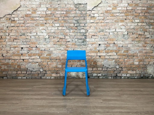 Vitra Tip Ton – Plástico azul | Barber & Osgerby