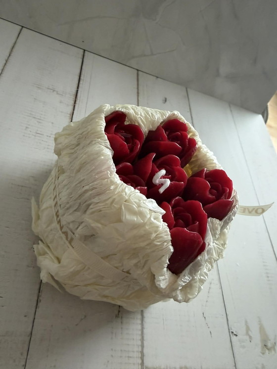 Image 1 of large rose bouquet