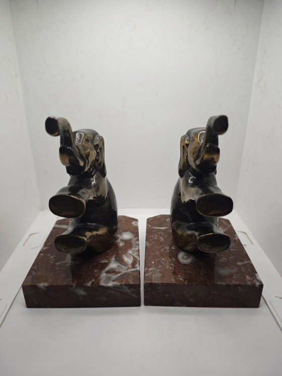 Pair of Art Deco Elephants – Sculpture, Marble, Metal (photo 2 of 15)