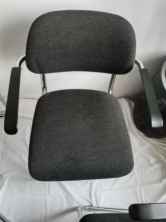 Image 1 of Lande Artifort Schlittenstühle