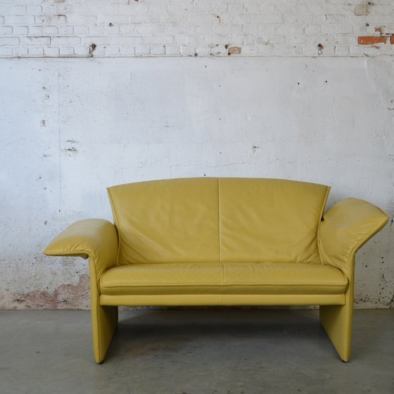 Image 1 of 1x 2 seat Indy couch