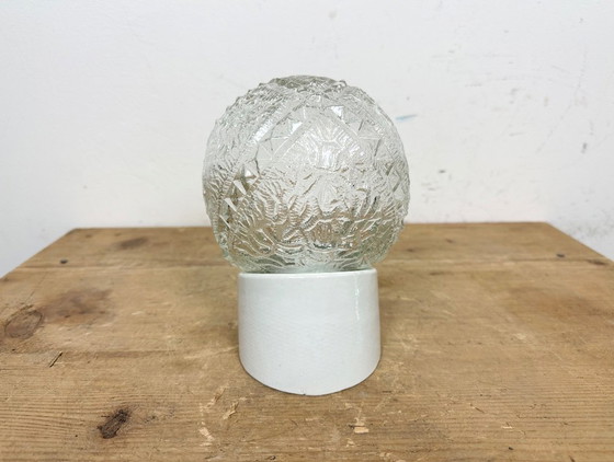 Image 1 of Applique murale vintage en porcelaine blanche, années 1970