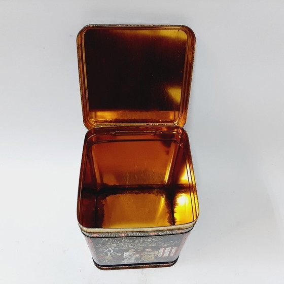 Image 1 of Vintage oriental rectangular tin box