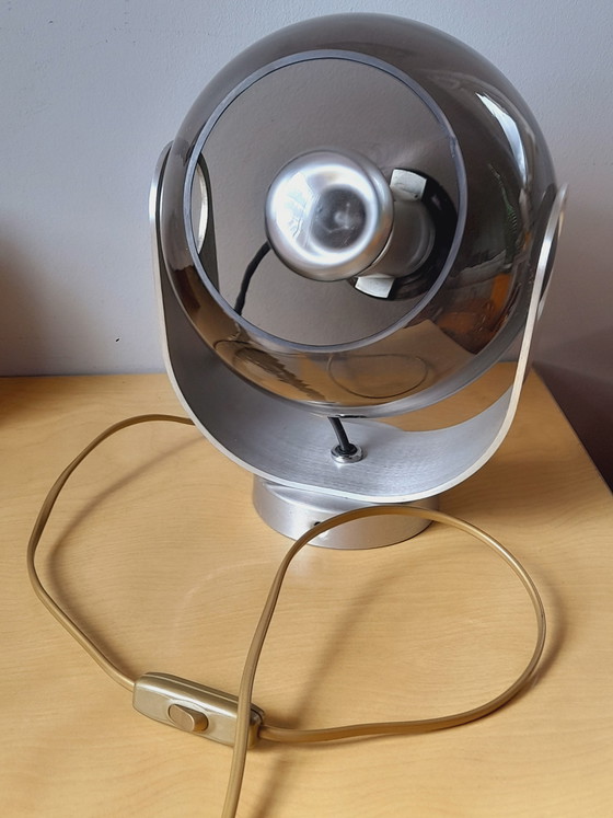 Image 1 of Spotlight uit de jaren 70 met rookglas en verchroomd metaal.