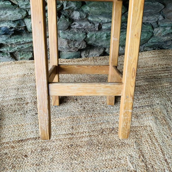 Pair of vintage Hongisto Stools by Ilmari Tapiovaara – Wood (photo 8 of 13)