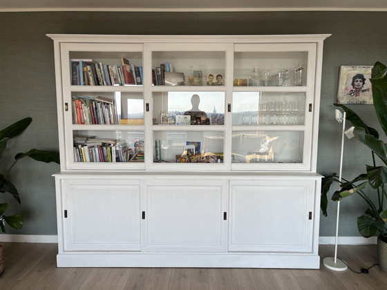 Image 1 of Ampia credenza