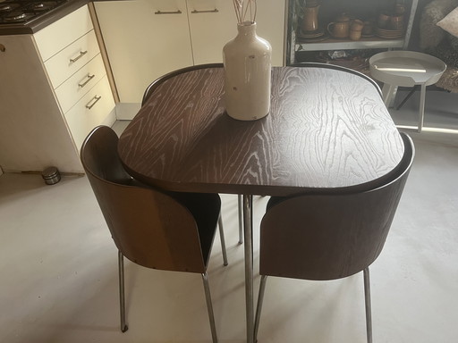 Table de cuisine et chaises IKEA vintage