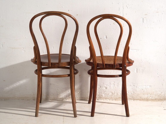 Pair of antique chairs in Thonet bentwood – Central Europe, circa 1930 #9 – Dining chairs (photo 36 of 40)